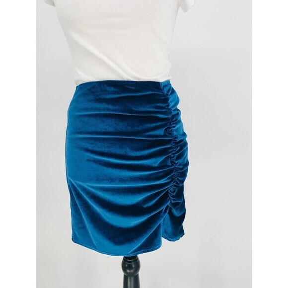 Blue Blush Velvet Women's‎ Knee length Skirt Ruched Size Medium Blue Side Slit - Picture 12 of 12
